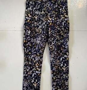 Lululemon Black "," Yellow, and White Pebble Pattern Capri Leggings Size 2
